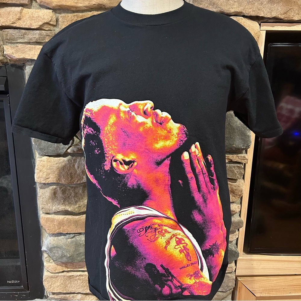 Vibrant Black Dennis Rodman T-Shirt‎ with Graphic Design men’s size large